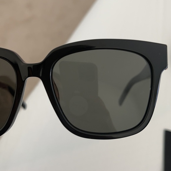YSL Sunglasses SL M40 - Picture 10 of 10